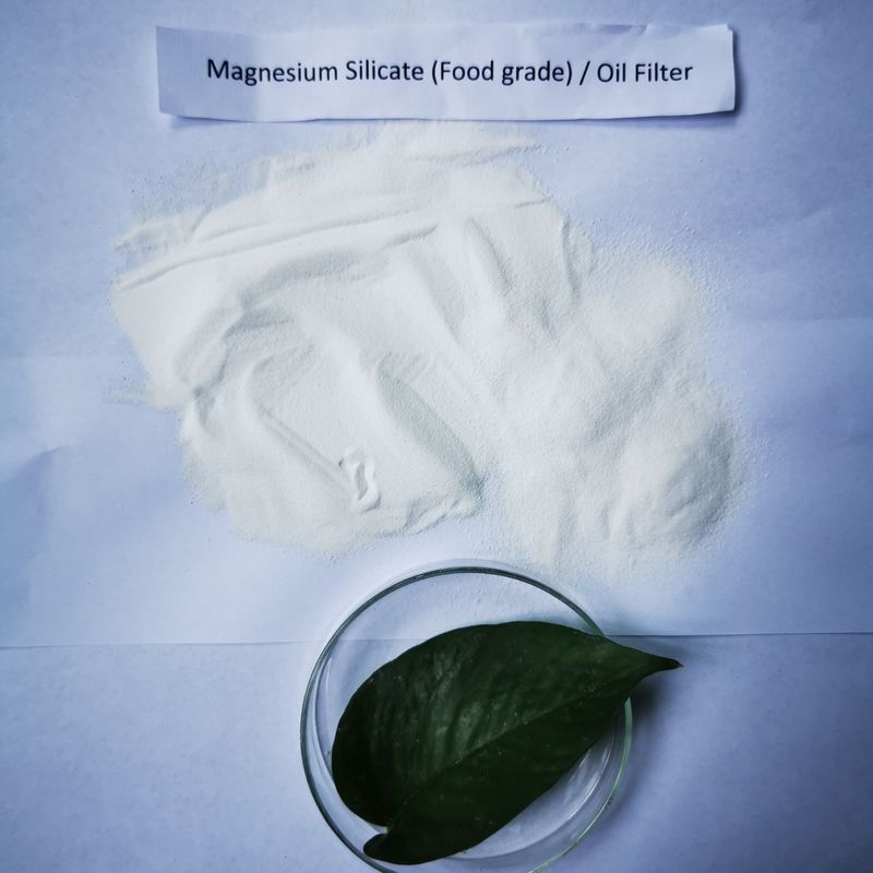 Safety Synthetic Magnesium Silicate , Fryer Oil Cleaning Powder For Restaurant